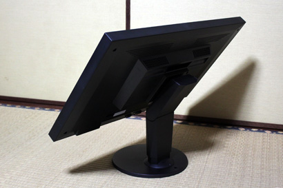 君色少年: EIZO の27インチモニターを購入。